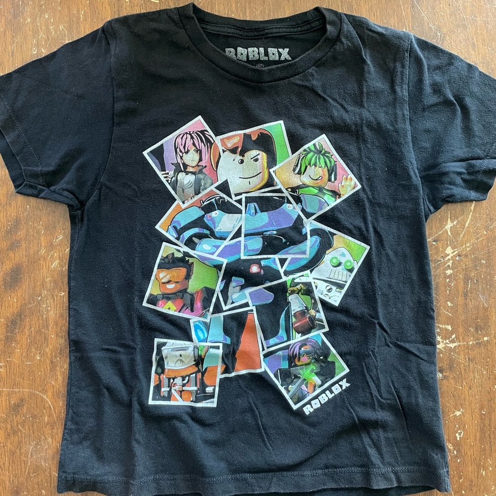 Roblox t-shirt